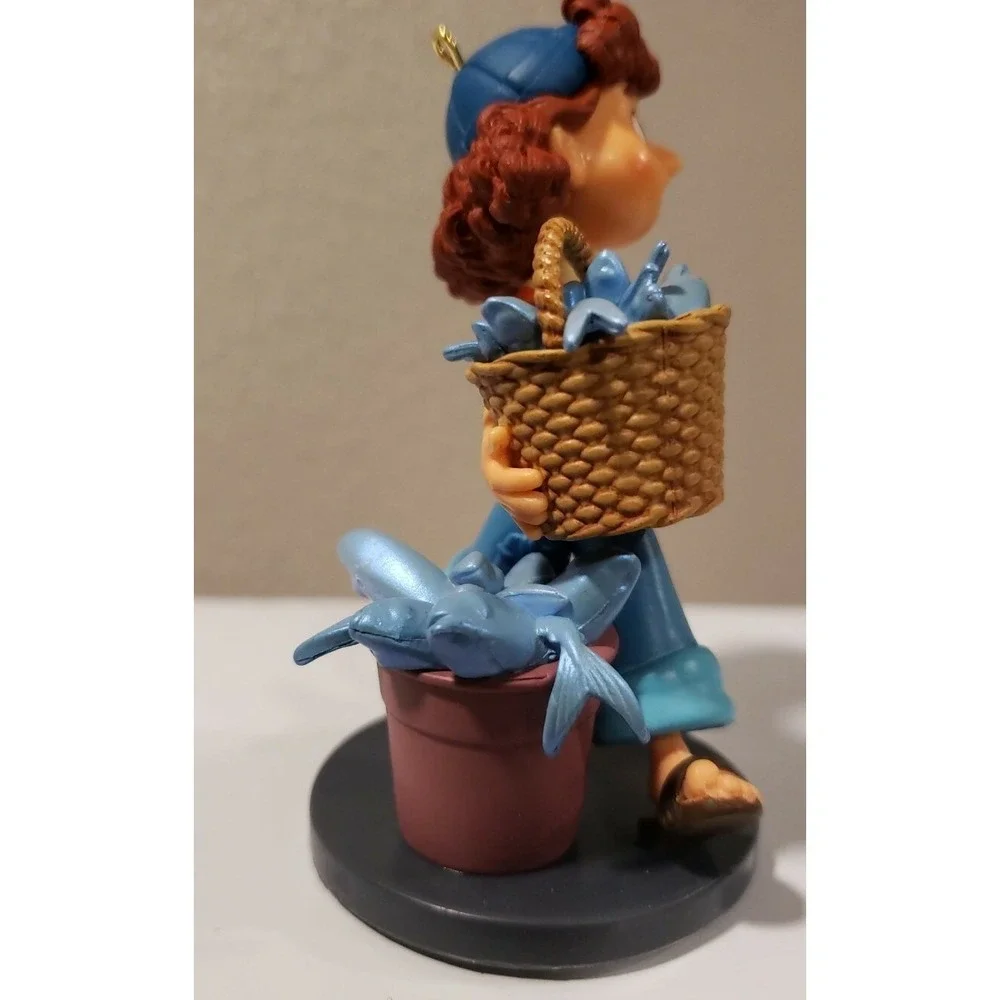GIULIA WITH FISH‎ from LUCA Figurine Holiday Christmas Tree Ornament C-16